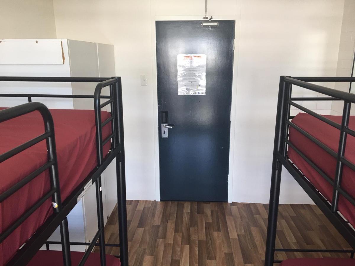 Youth Shack Backpackers Darwin Bagian luar foto
