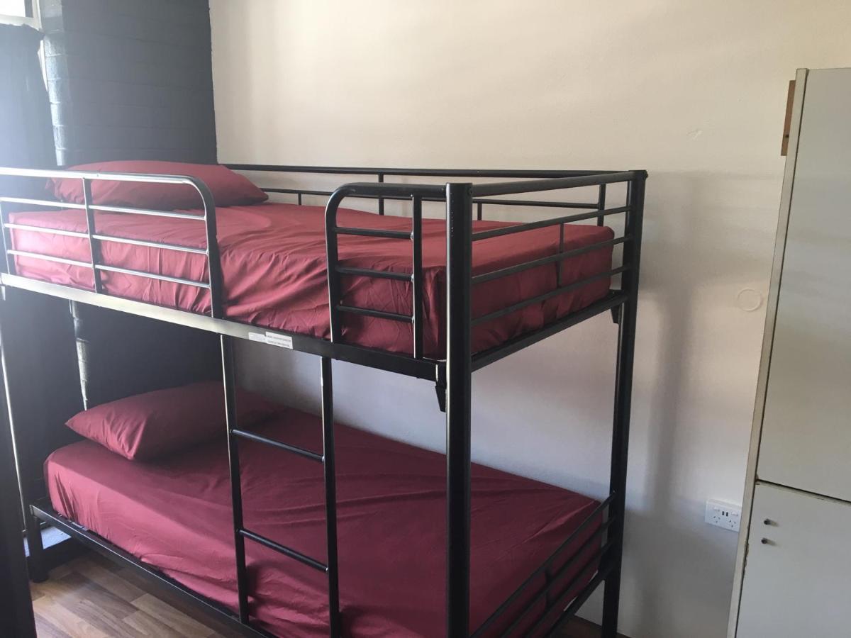 Youth Shack Backpackers Darwin Bagian luar foto