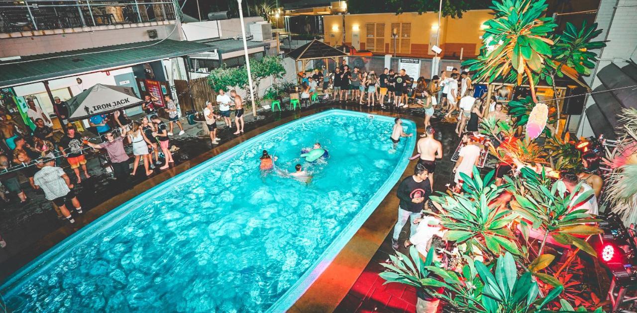 Youth Shack Backpackers Darwin Bagian luar foto
