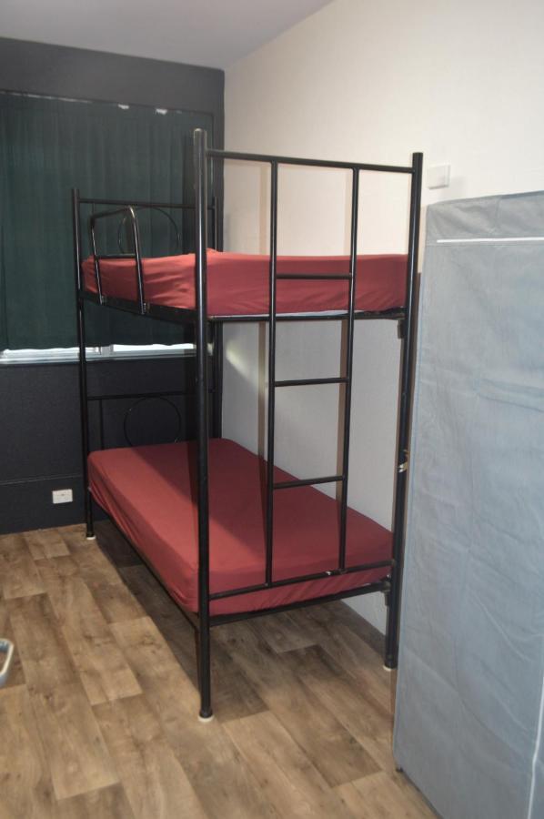 Youth Shack Backpackers Darwin Bagian luar foto
