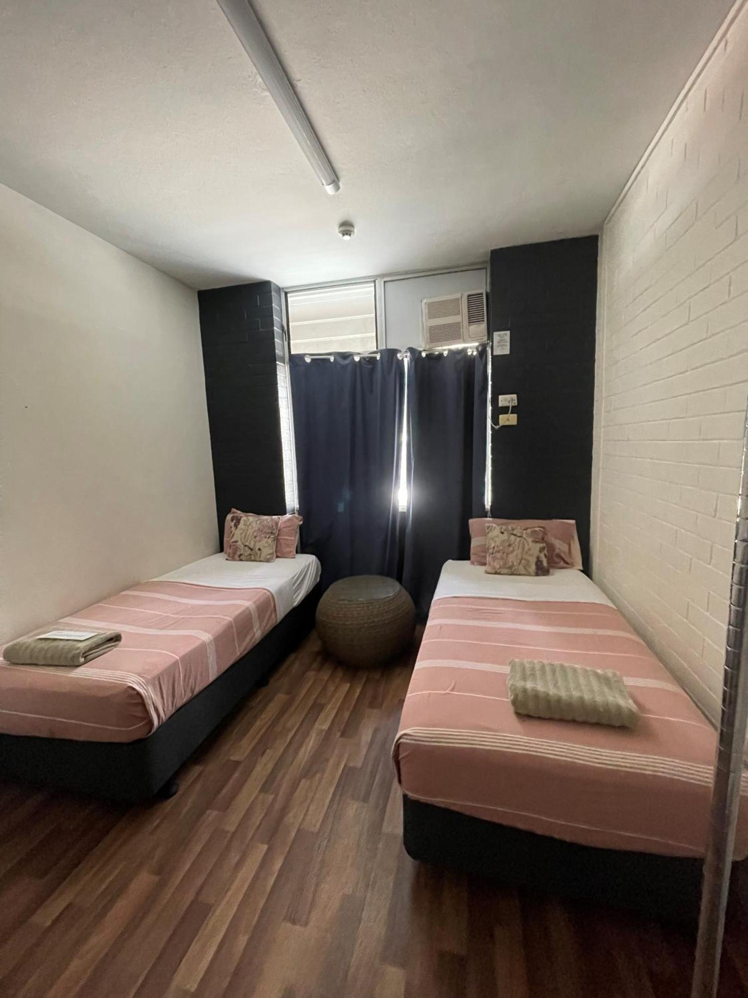 Youth Shack Backpackers Darwin Bagian luar foto